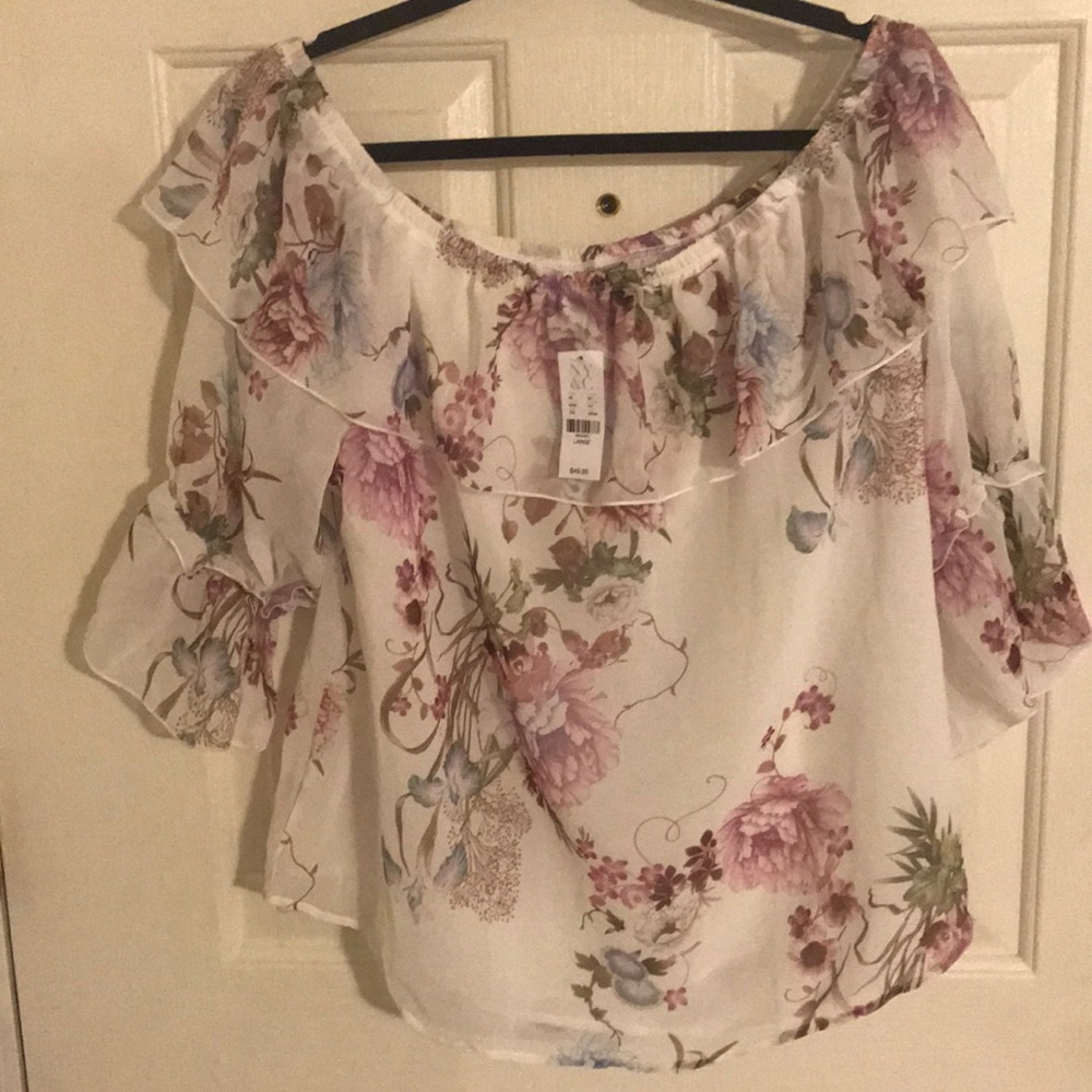 NWT beautiful off shoulder top